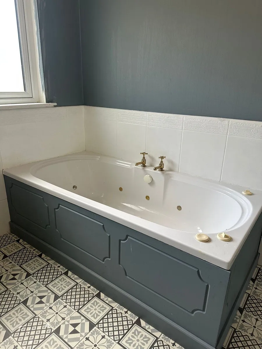 Heritage bathroom contents - Image 4