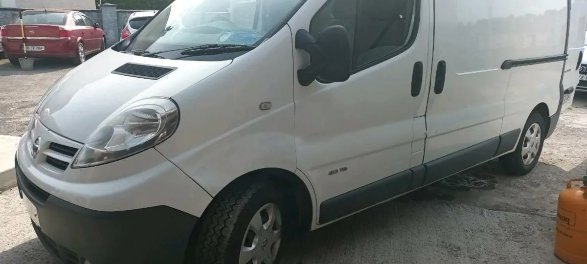 Nissan Primastar 2013  Fridge van 187km No Vat - Image 4