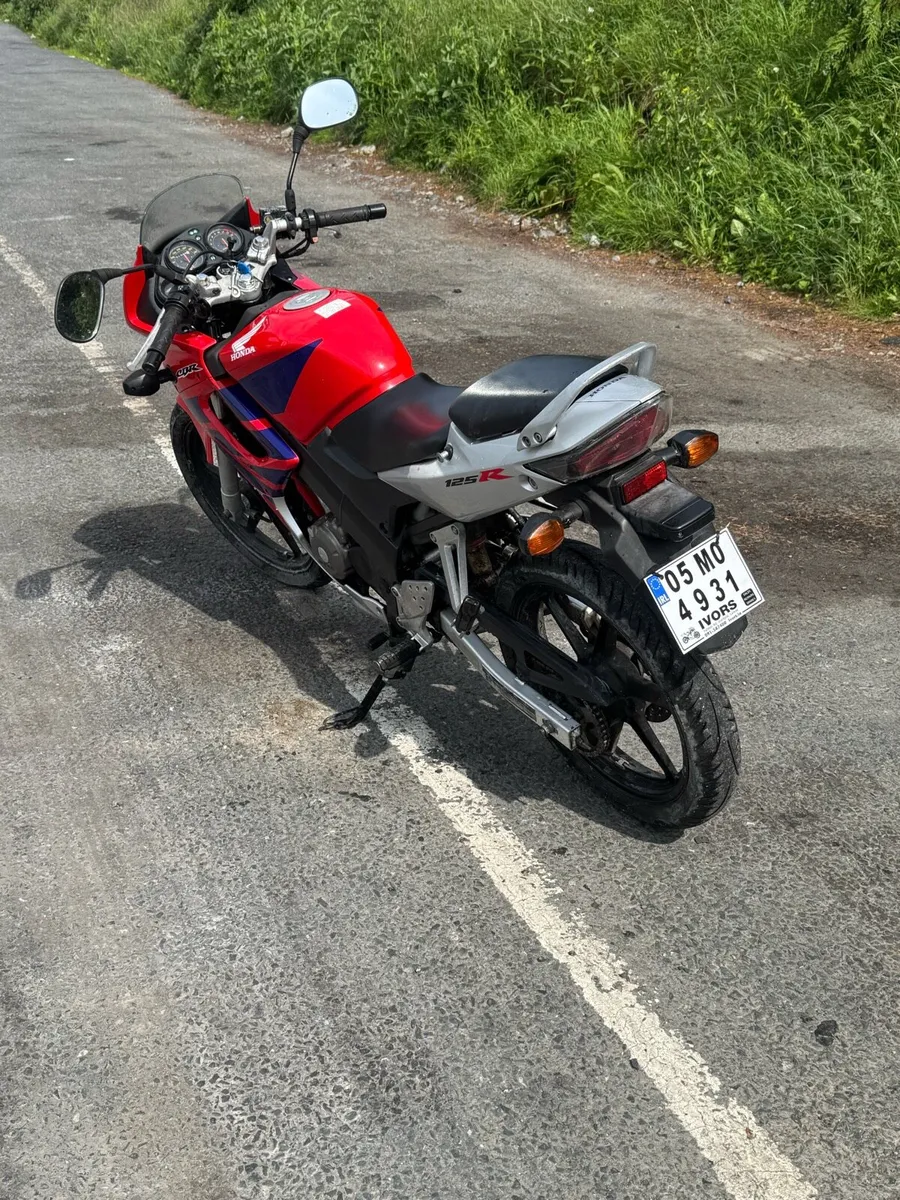 Honda CBR 125r - Image 3