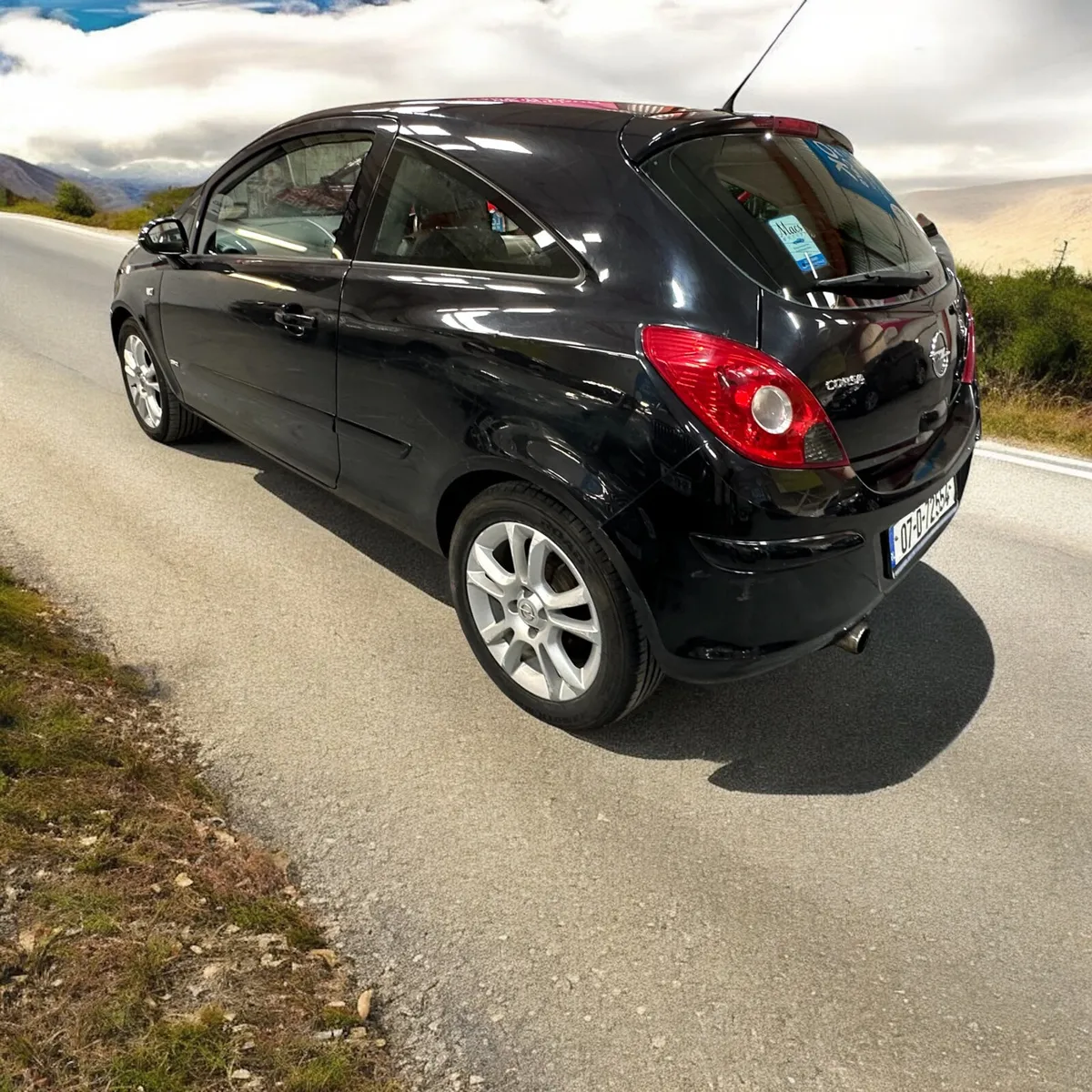Opel Corsa 1.2 16v SXi - Image 2