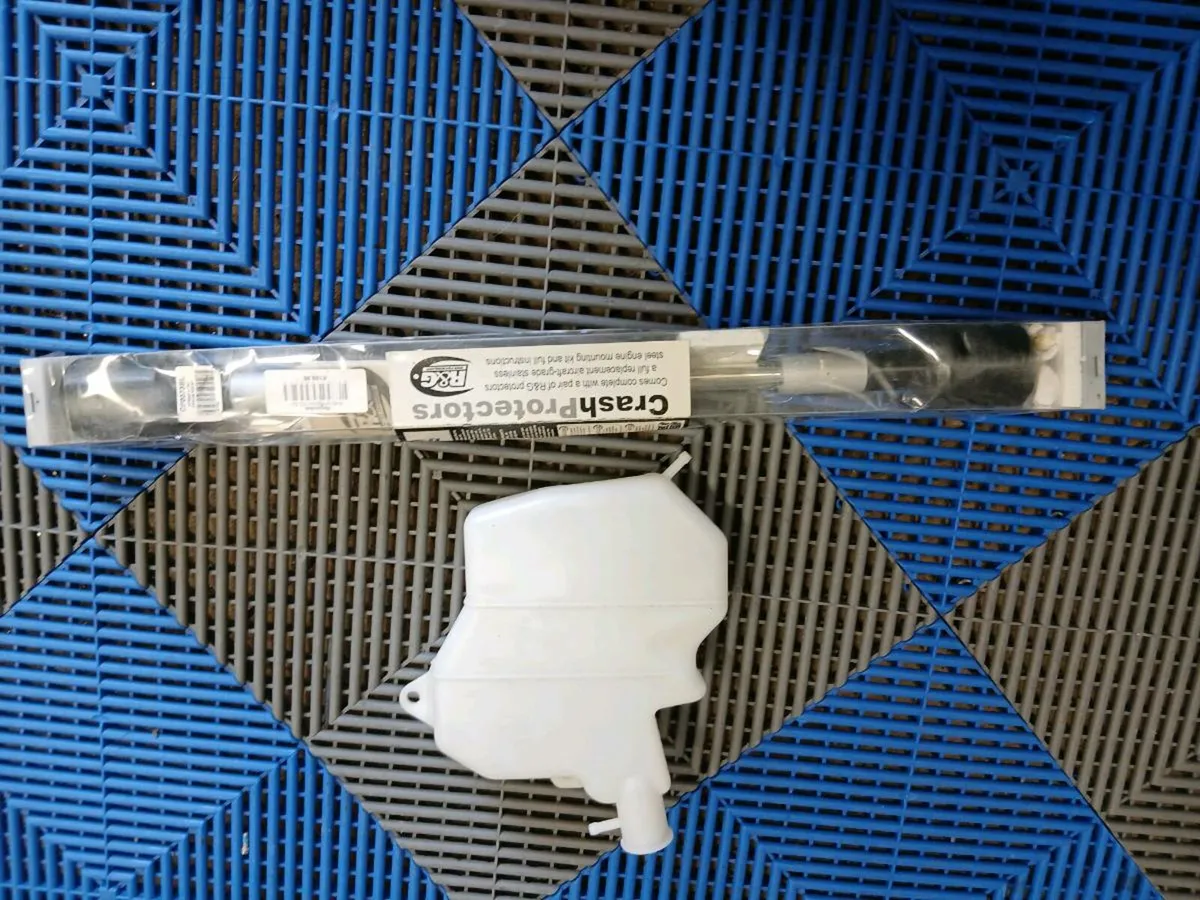 Vfr 800 crash protectors - Image 1