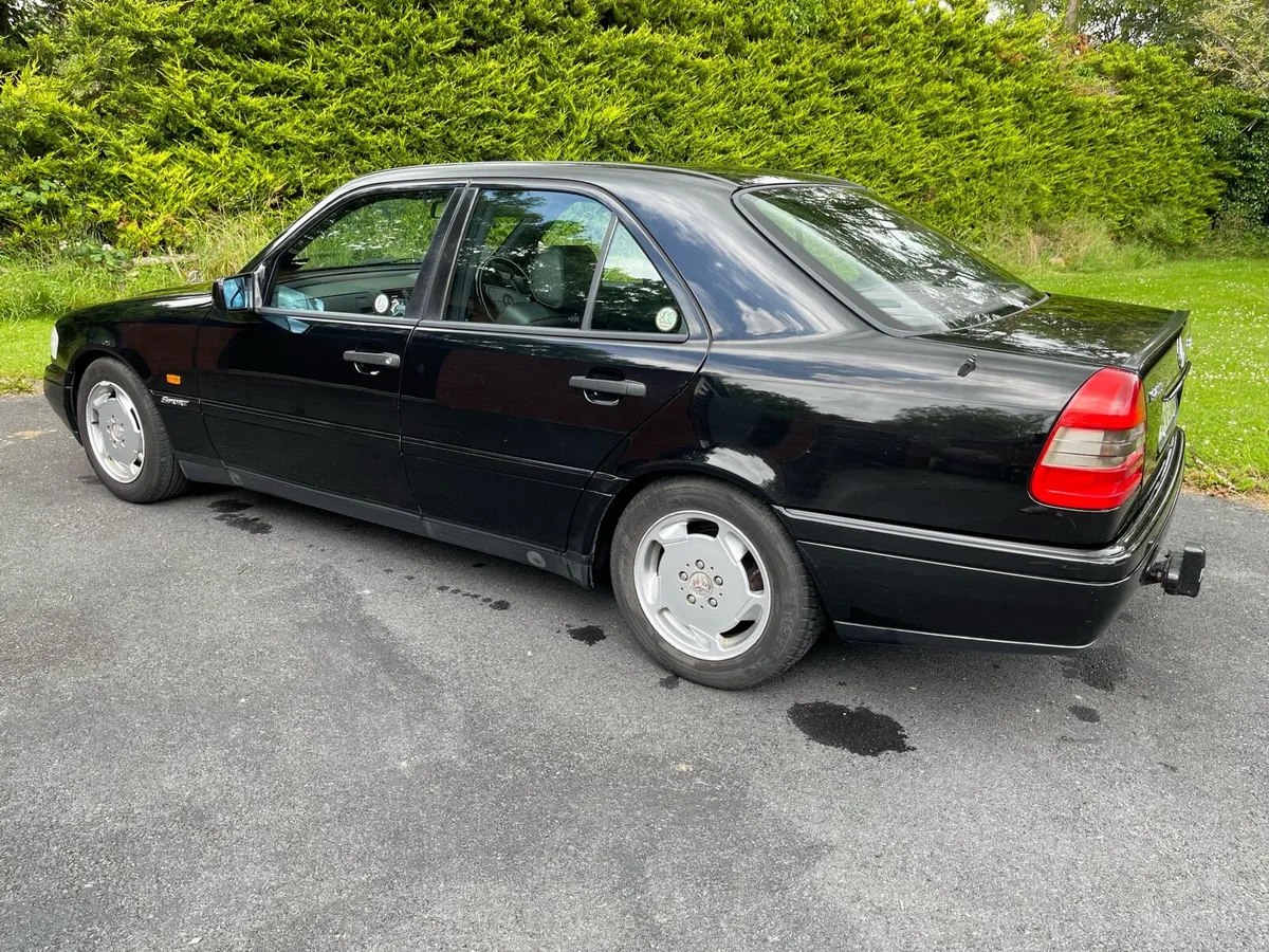 Mercedes C200 Sport - Image 4