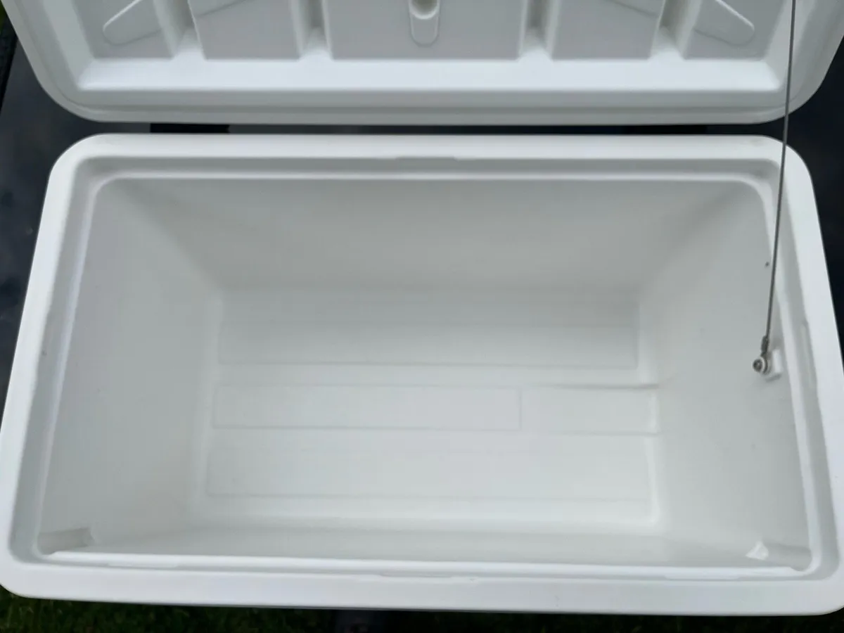 Cooler Box - Image 3