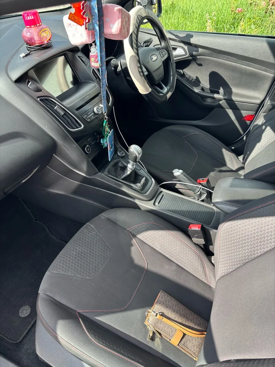 St line ford focus - Image 3