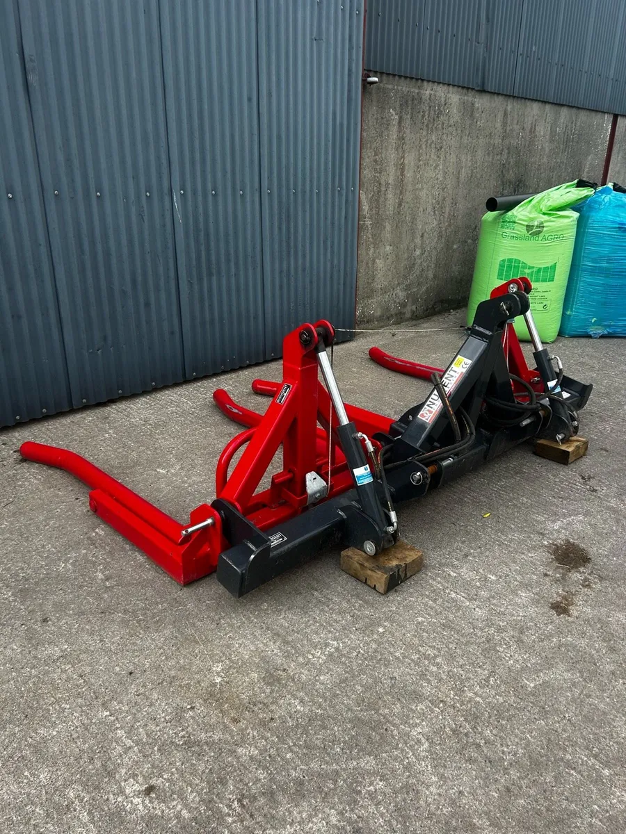 Nugent Duo double bale lifter - Image 2