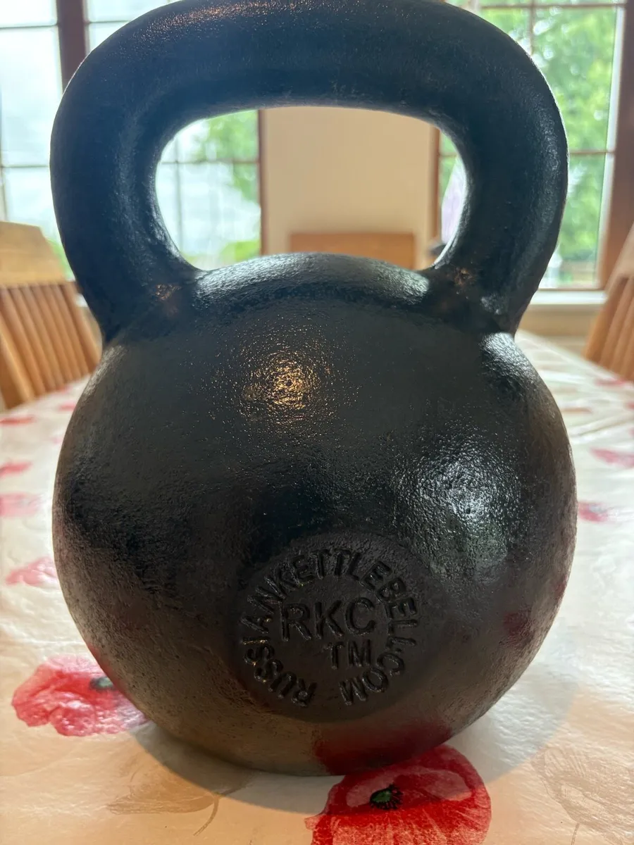 RKC 40KG KETTLEBELL, COST 250 EURO, SELL 100 EURO! - Image 2