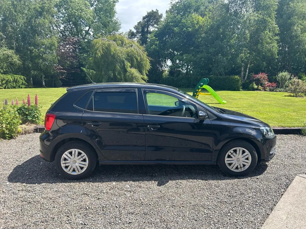 142 Volkswagen polo *Low mileage* - Image 4