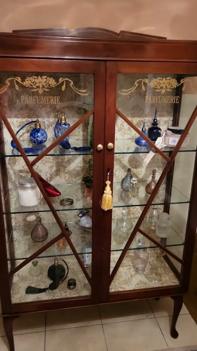 Early 1900s mahogany display cabinet - Image 4
