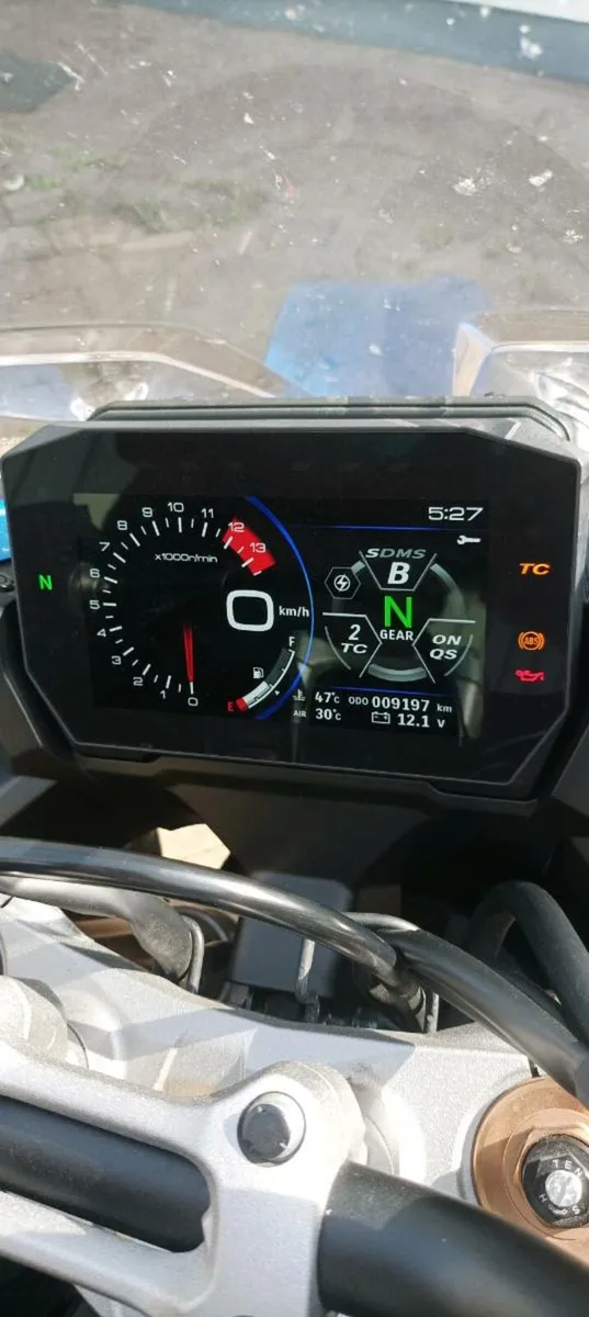 Suzuki GSXS 1000 GT - Image 3