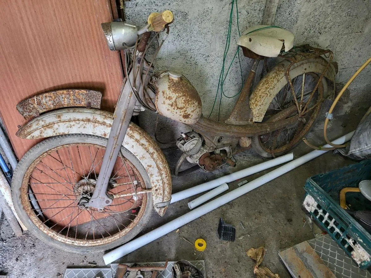 Motorcycle  shed find - Image 3