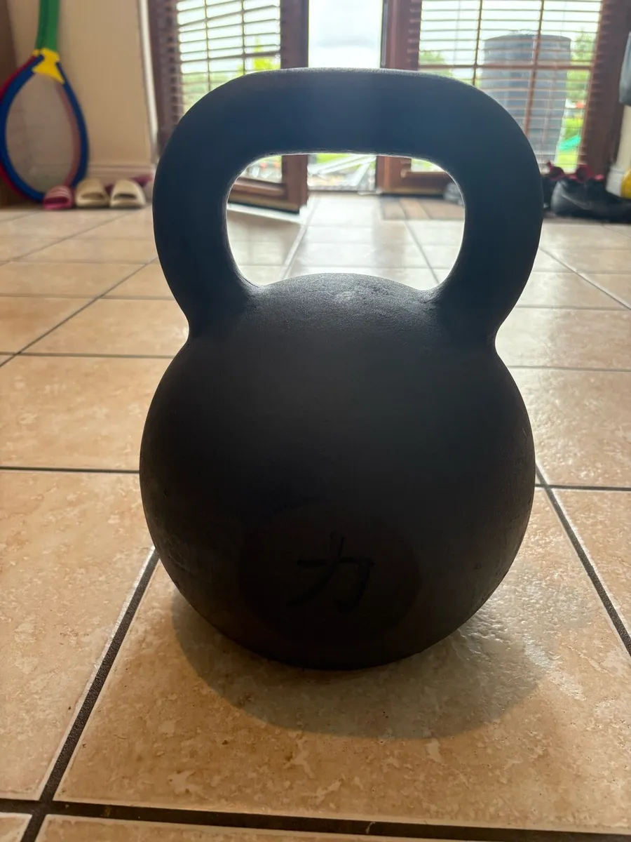48KG KETTLEBELL, STRENGTH SHOP BRANDED!!! - Image 2