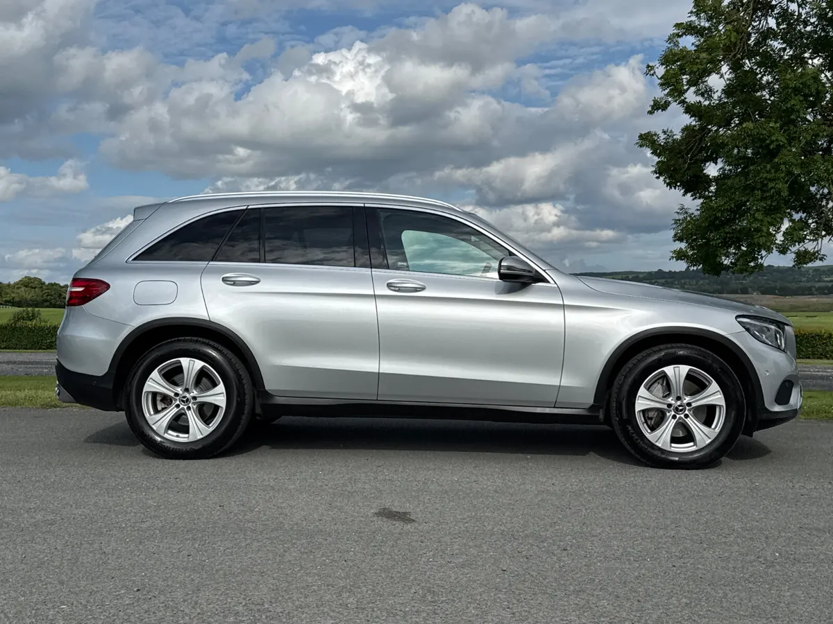 Mercedes-Benz GLC 2018 Perm+ 4 MATIC - Image 3