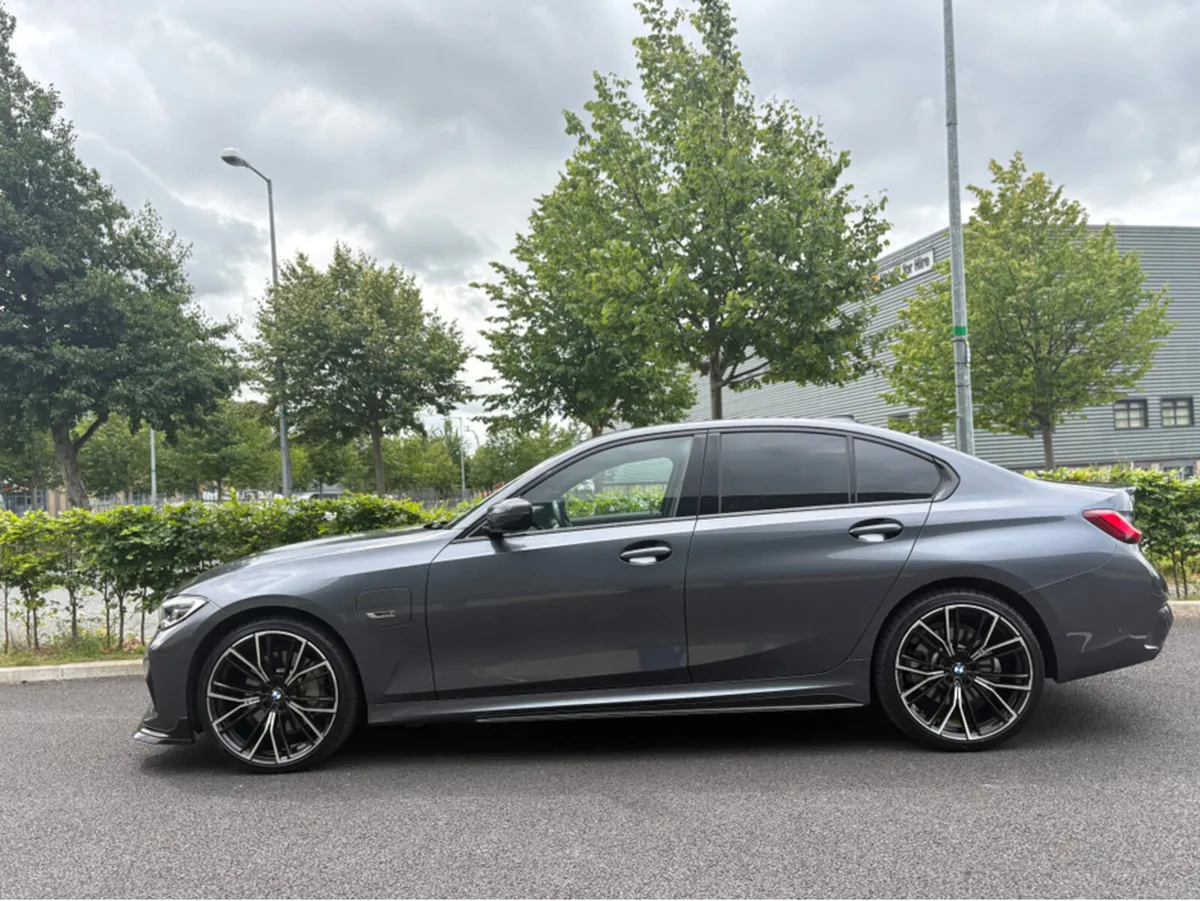 BMW 3-Series 330E M SPORT *FULL SERVICE HISTORY* - Image 2