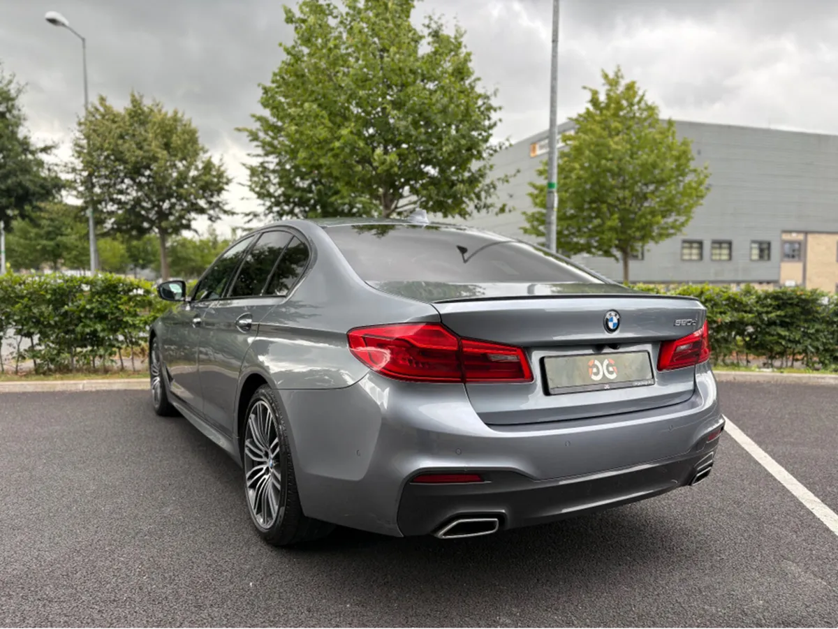 BMW 5-Series 520D MSPORT *FULL SERVICE HISTORY* - Image 3