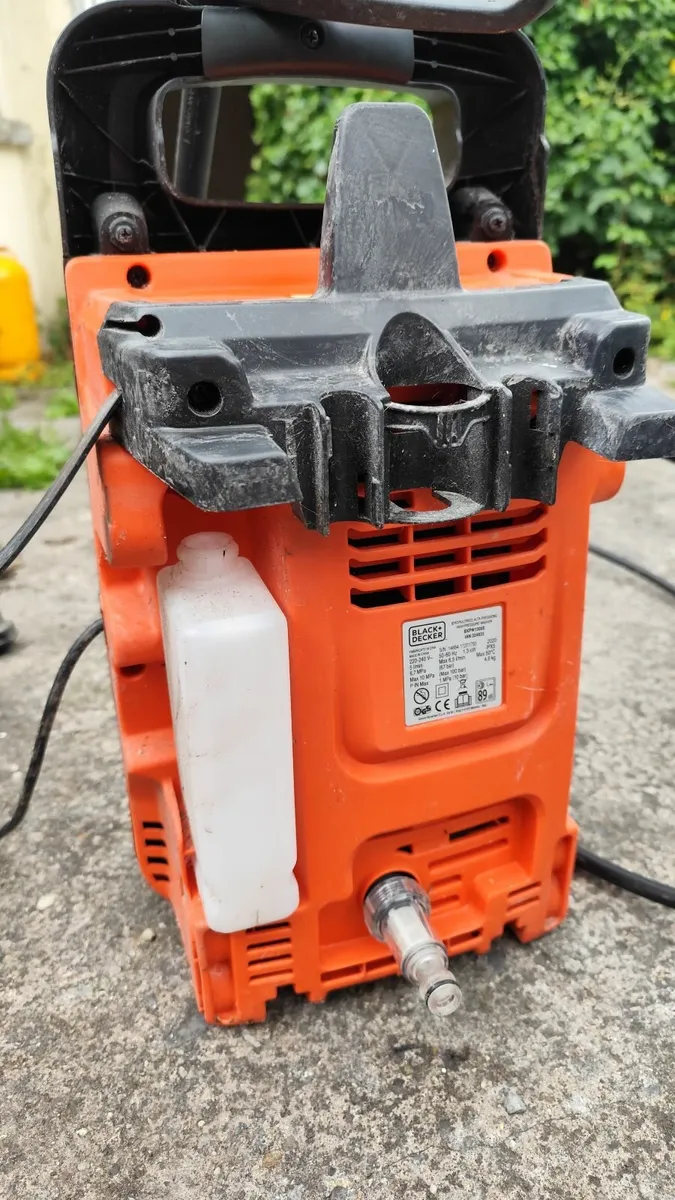 Pressure Washer,  Black and Decker power washer - Image 3