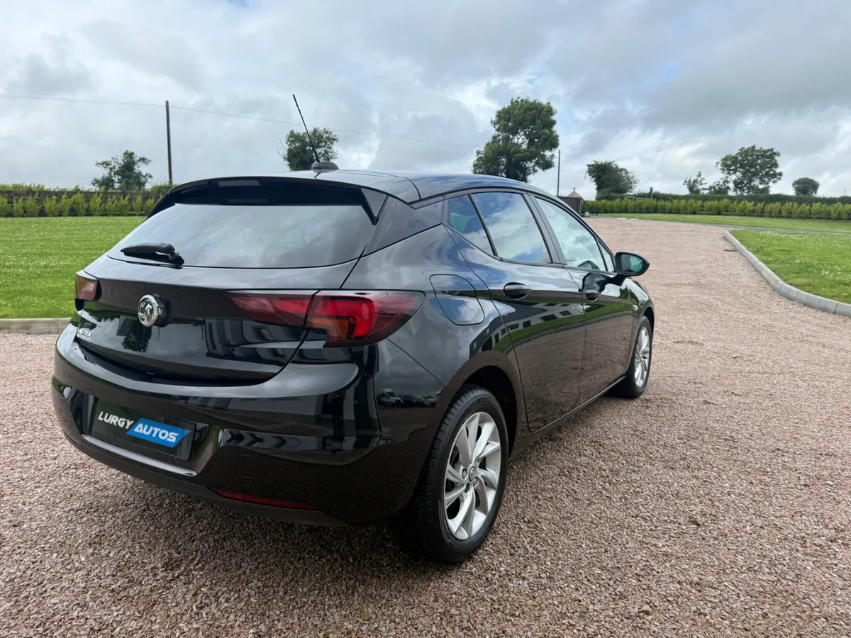 201 Vauxhall Astra Business edition - Image 4
