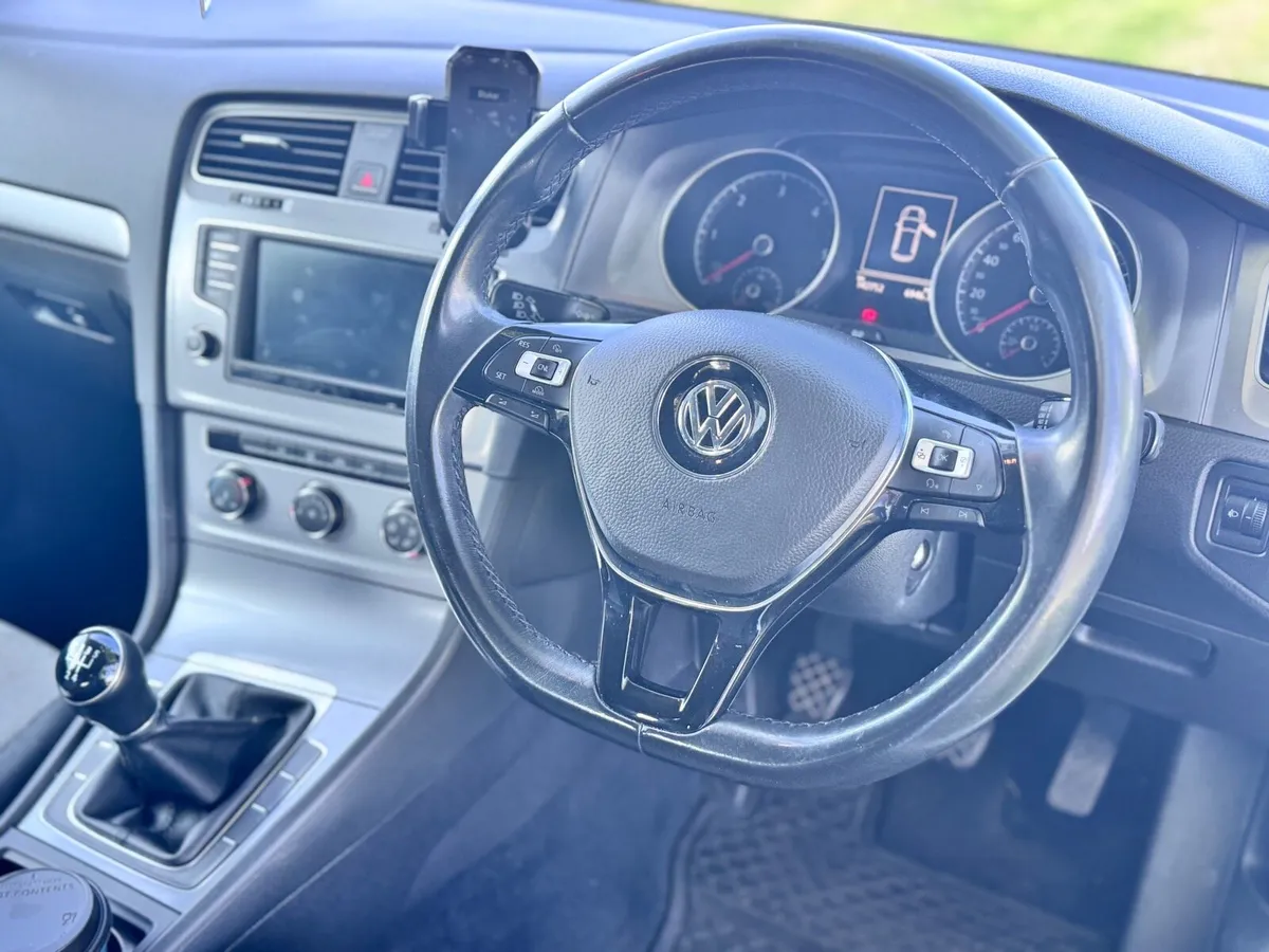 Car - Image 4