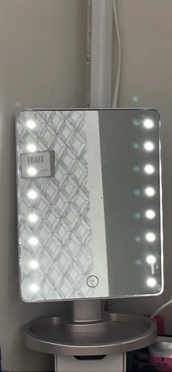 Mirror - Image 1