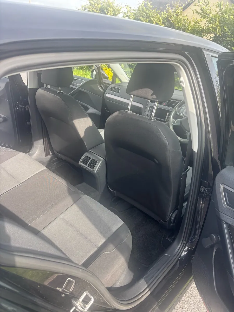 142 Volkswagen Golf 1.6 TDI - Image 4