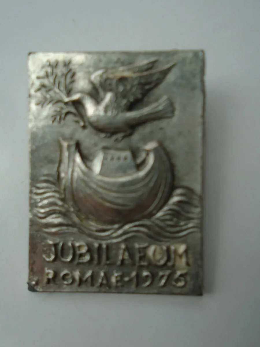 Vintage lapel pin, brooch, Jewellery, Collectable - Image 1