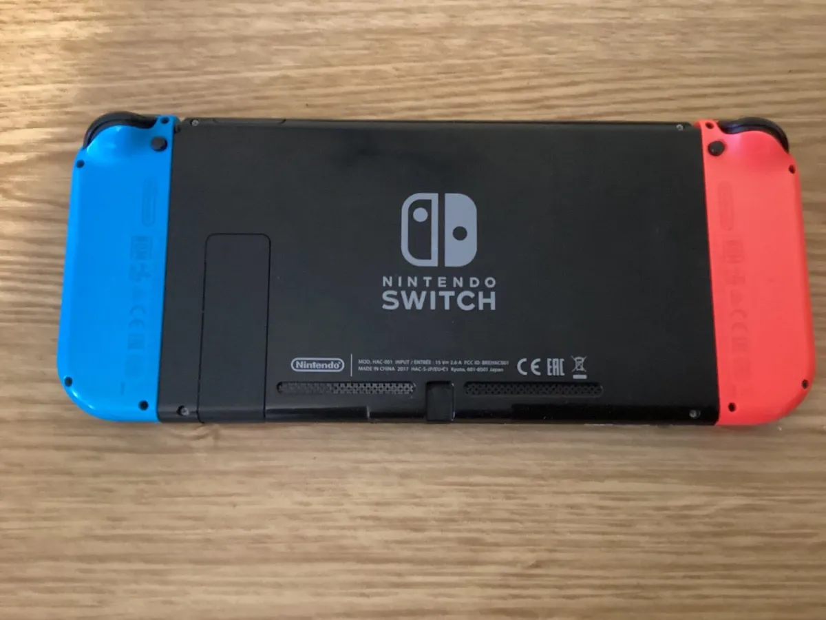 Nintendo switch - Image 2