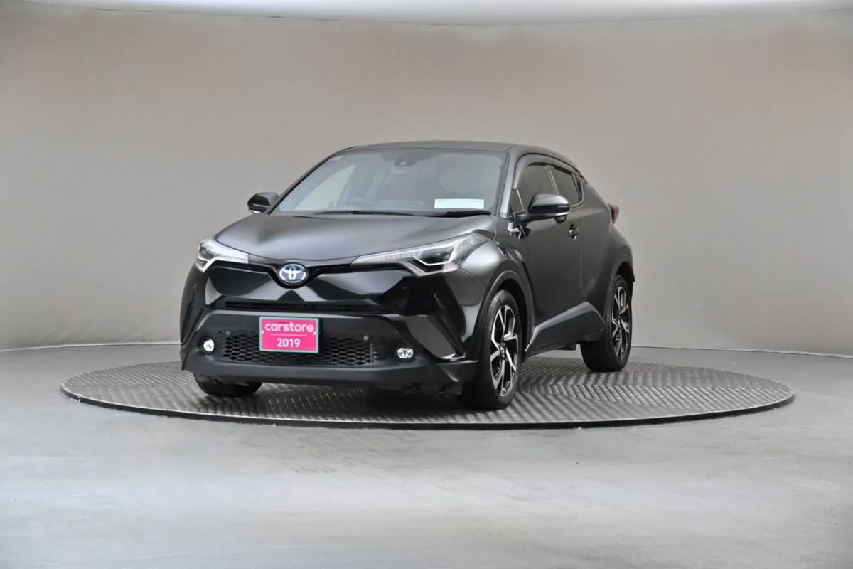 Toyota C-HR 1.8 Hybrid  half Leather reverse Cam - Image 3
