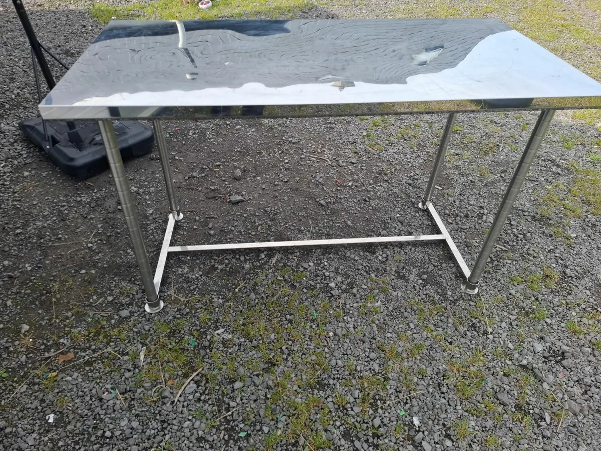 Stainless steel table - Image 2