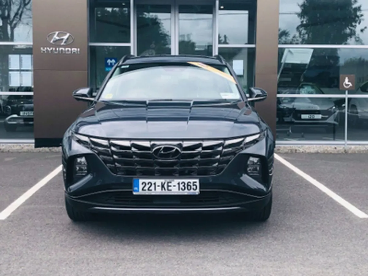 Hyundai Tucson Executive Plus 1.6 Diesel - Image 2