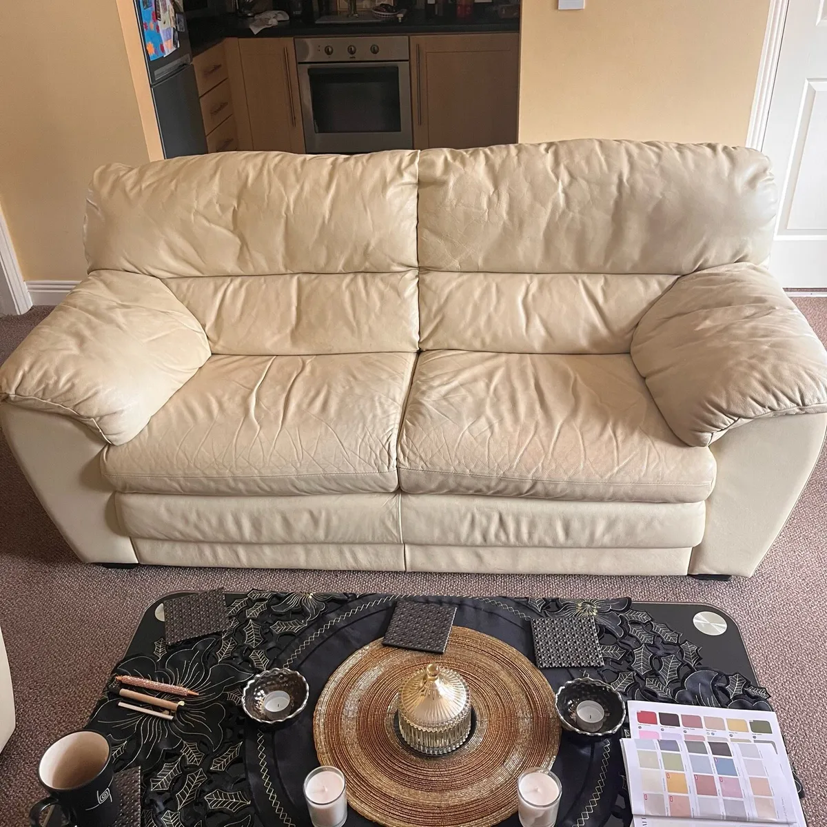 3 & 2 seater cream leather couch - Image 4