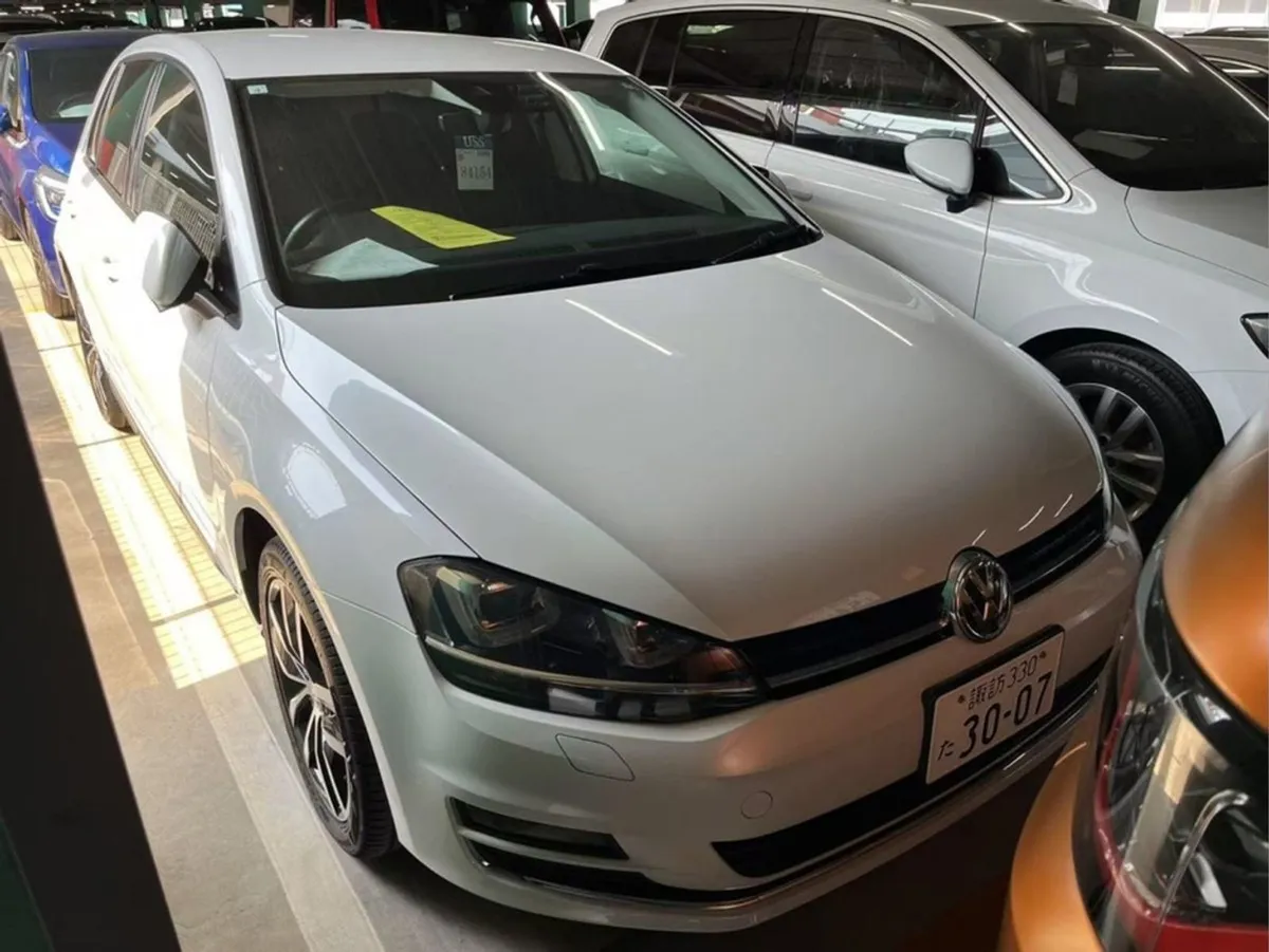 Volkswagen Golf 1.4 TSI Automatic // Low Mileage