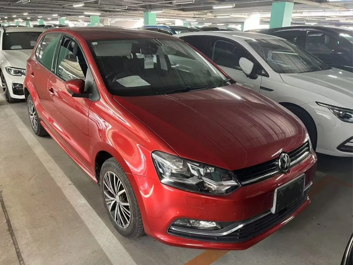 Volkswagen Polo 1.2 Tsi  Automatc // Super Low Mi
