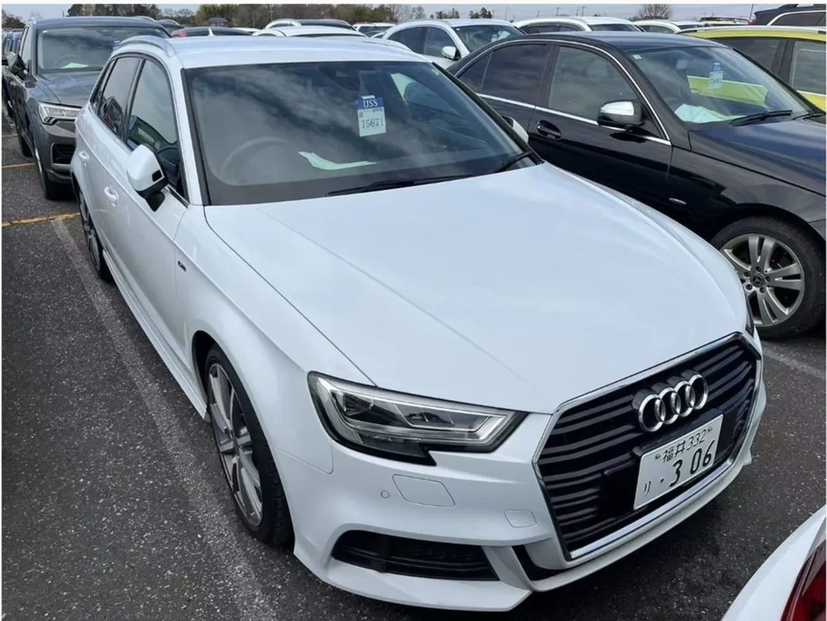 Audi A3 1.4 Tfsi  S-line // Immaculate