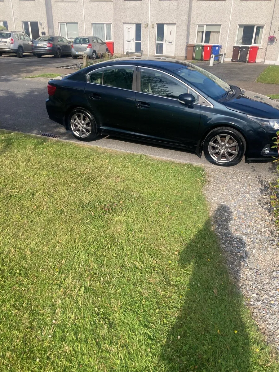 Toyota Avensis Luna 2L Diesel - Image 2