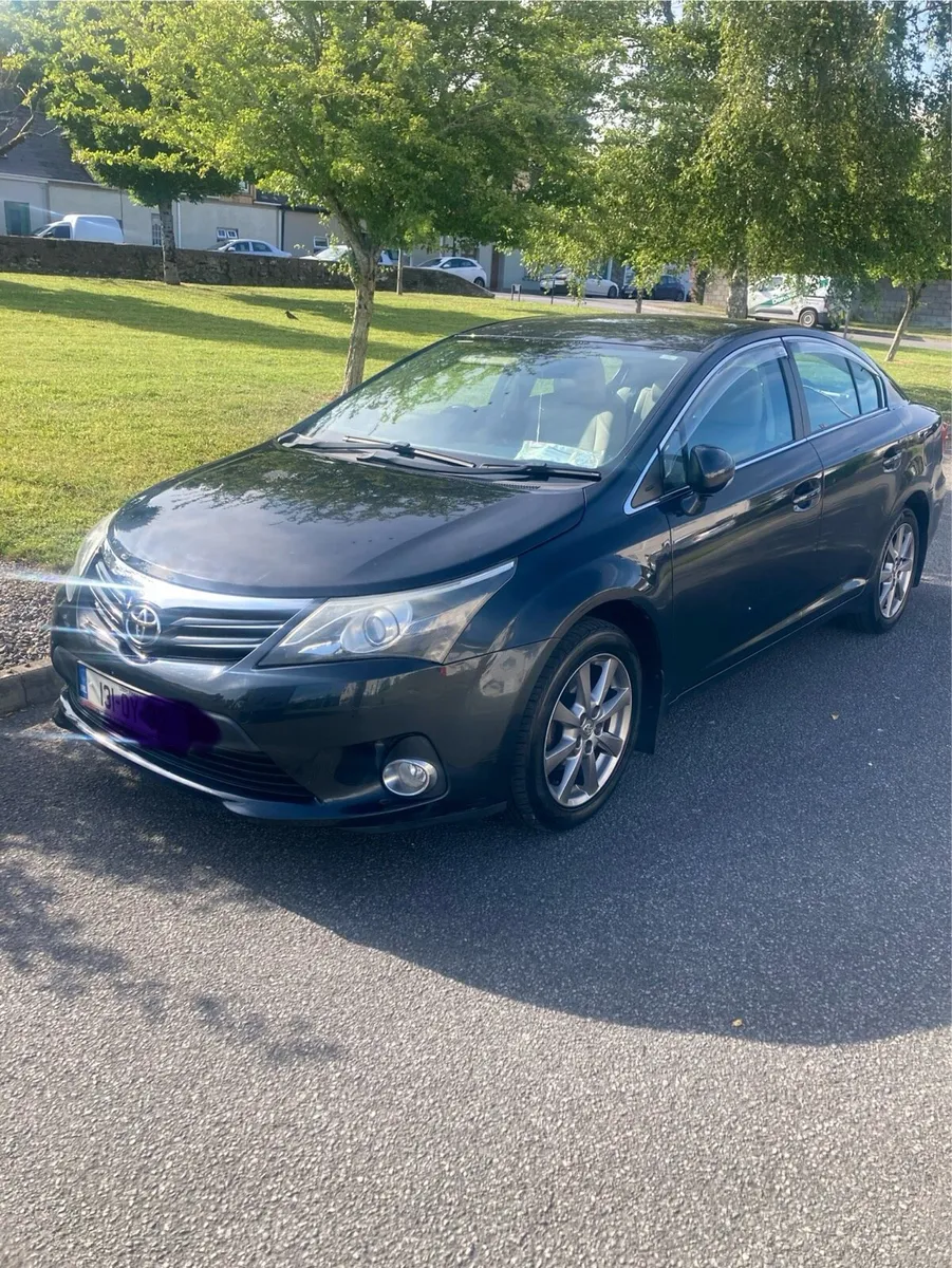 Toyota Avensis Luna 2L Diesel - Image 1