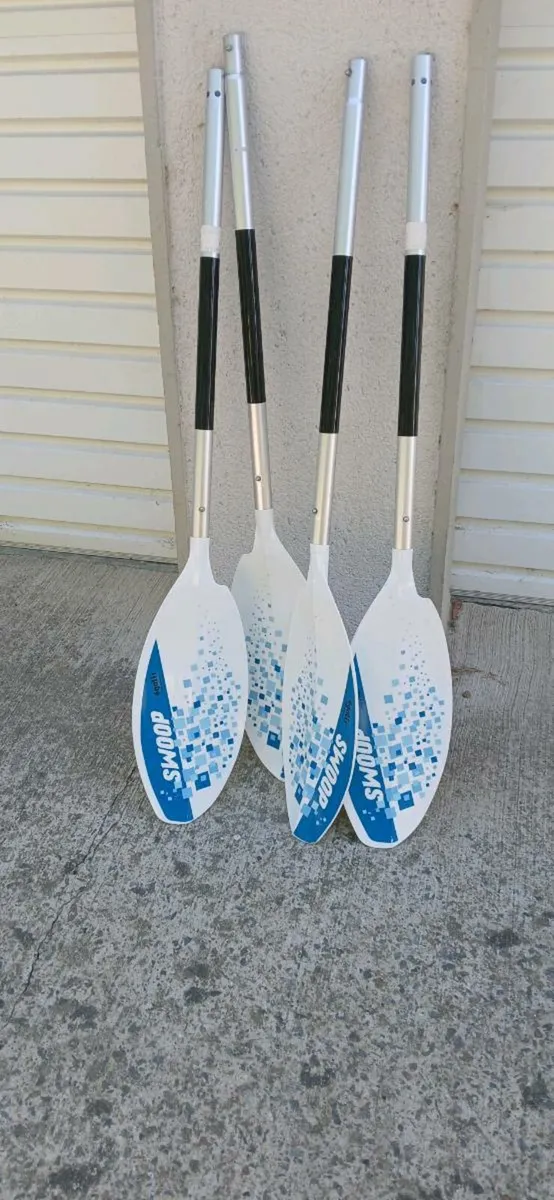 Kayaking paddles - Image 1
