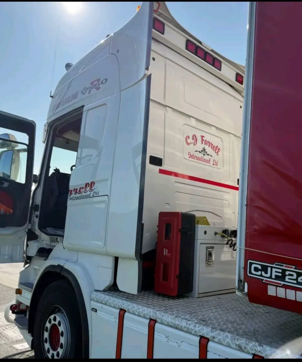 Scania 560 - Image 4