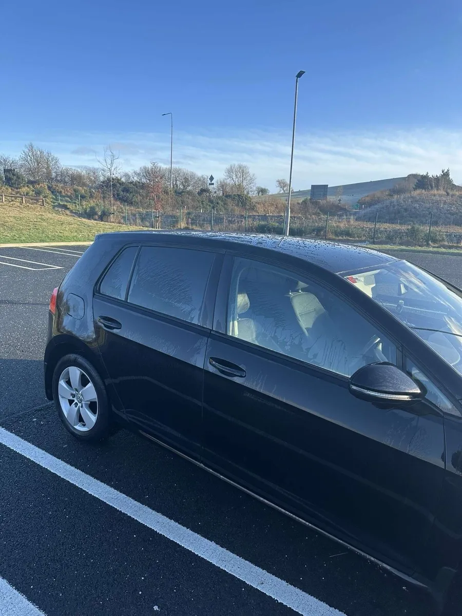 Volkswagen Golf - Image 2