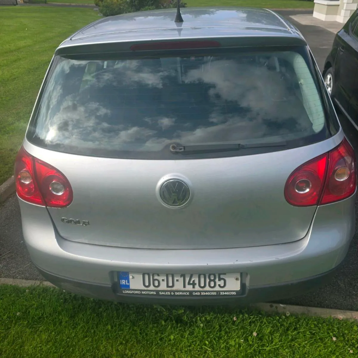 Volkswagen golf - Image 4