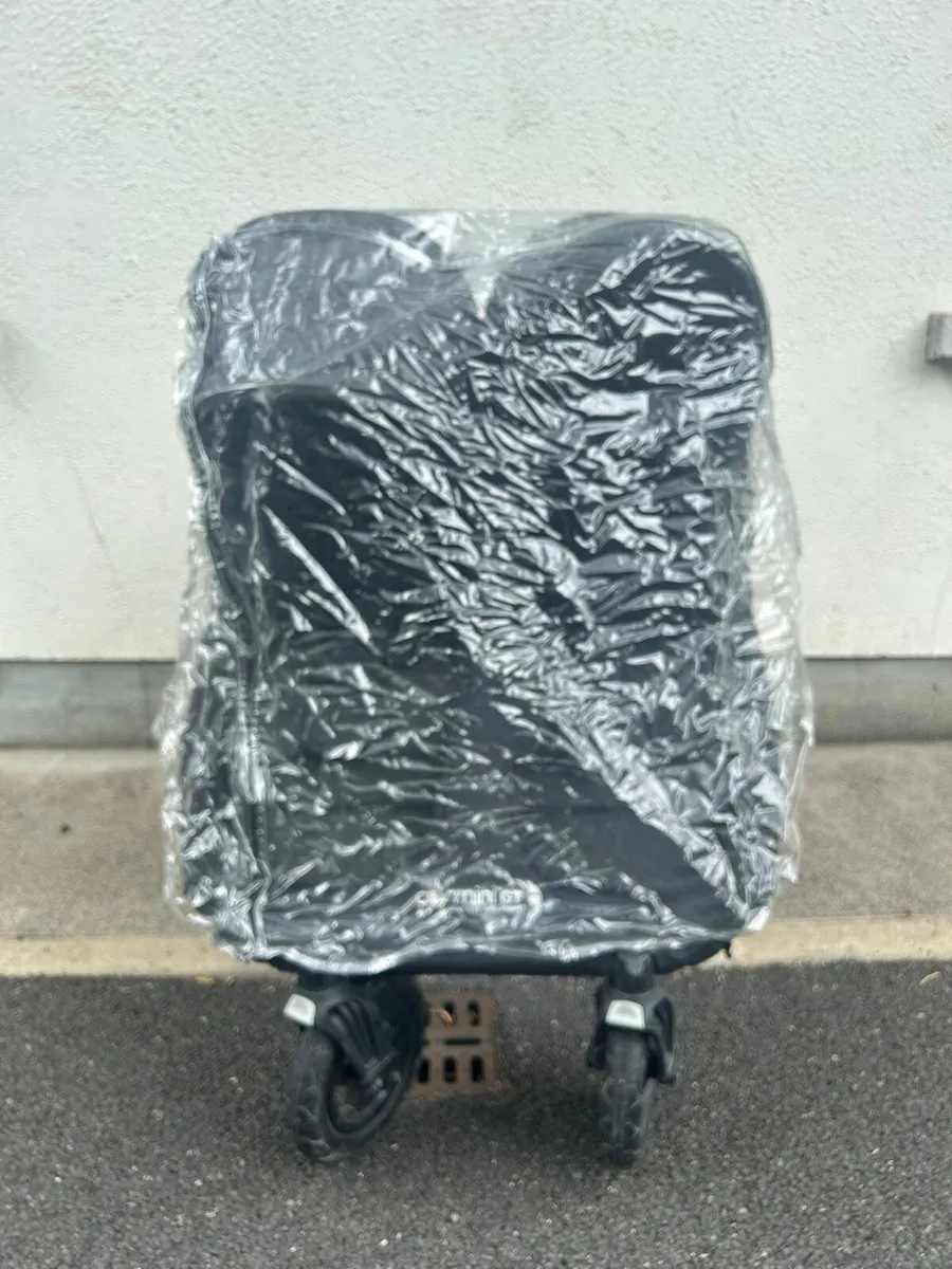 Baby jogger city mini Gt double buggy - Image 4