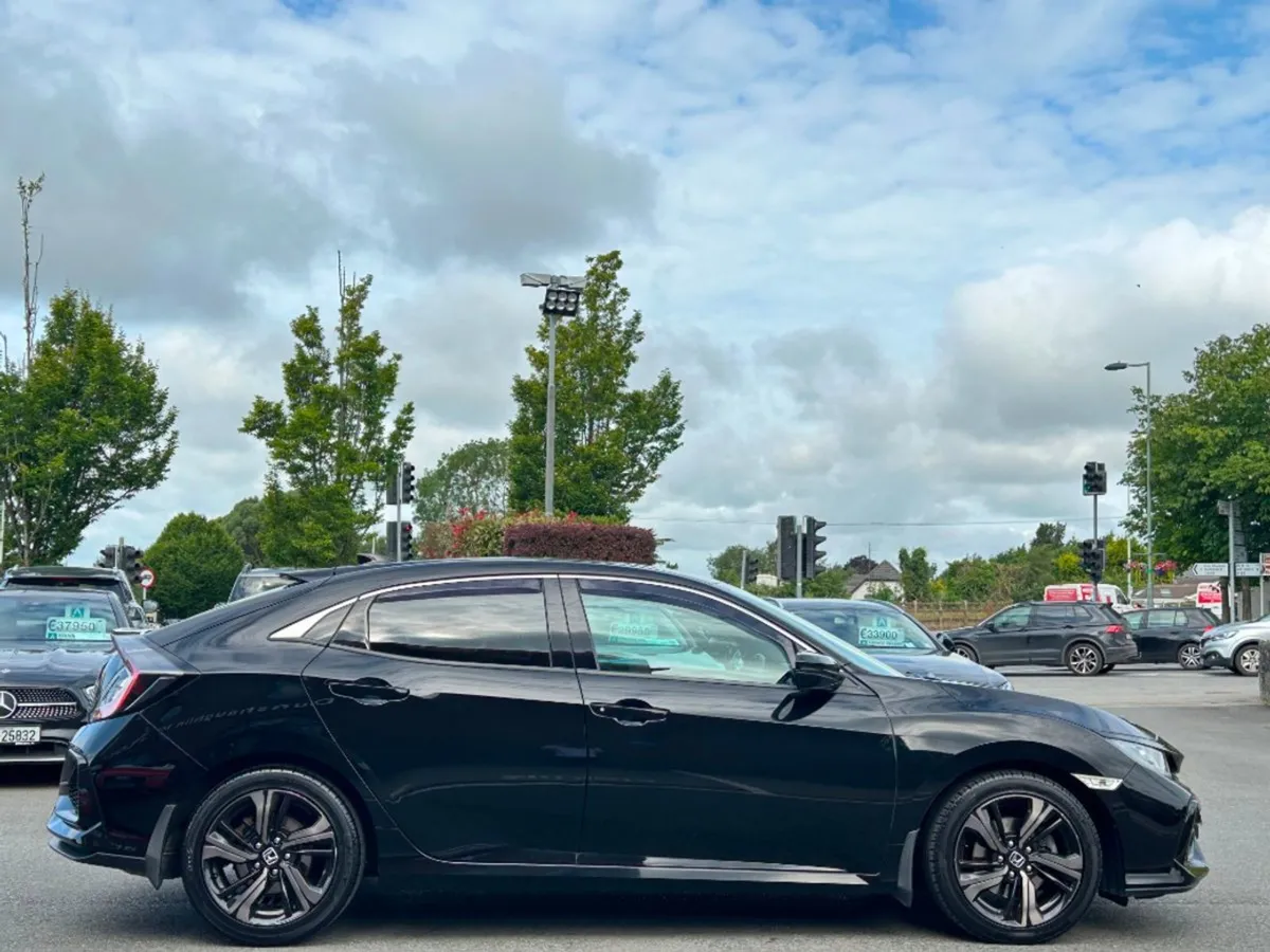 Honda Civic 5DR 1.6 I-dtec Smart Plus  low Kms - Image 4