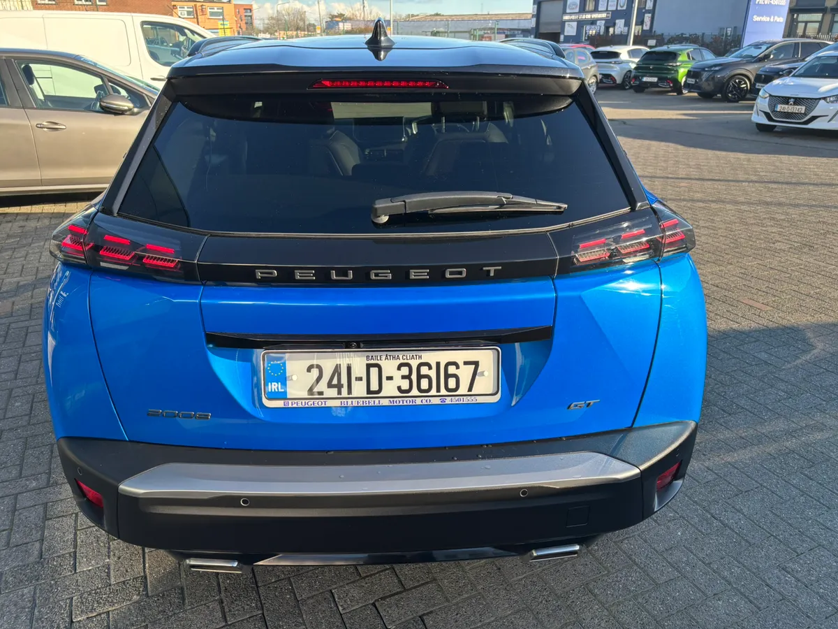 Peugeot 2008 GT 1.2 automatic (8 speed) - Image 4