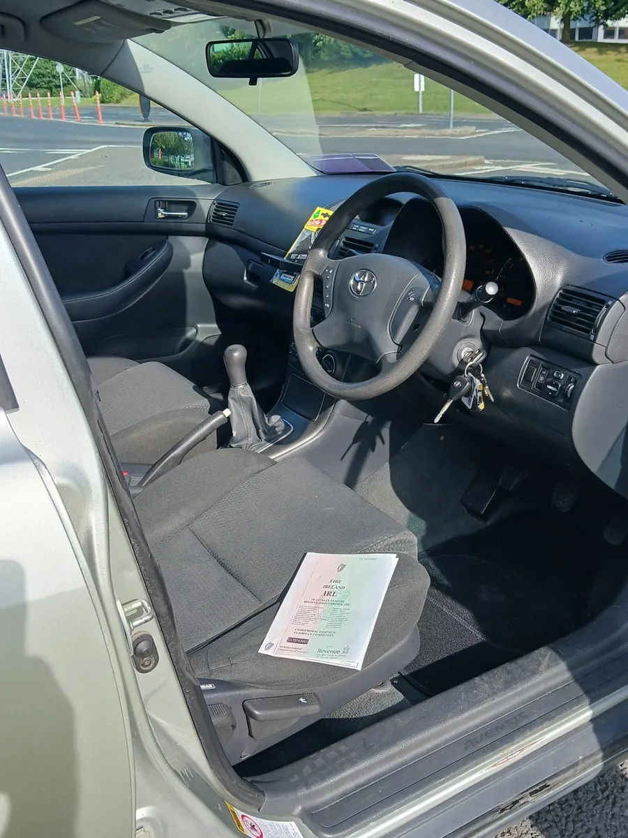 Toyota Avensis 2003 - Image 3