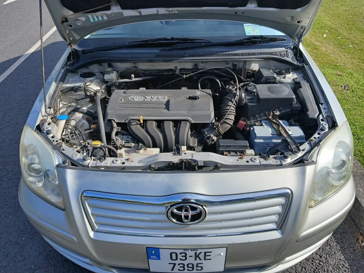 Toyota Avensis 2003 - Image 4