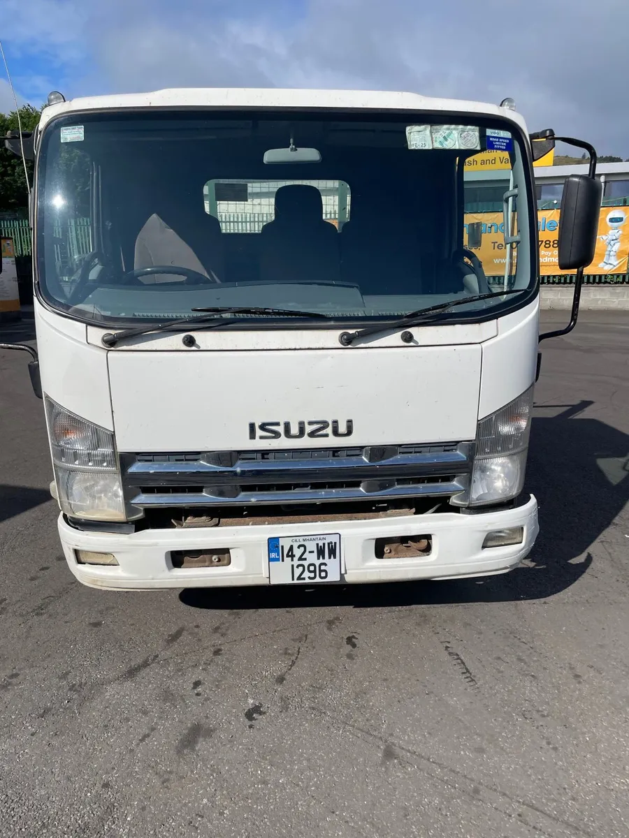 Isuzu Forward 2014 - Image 1