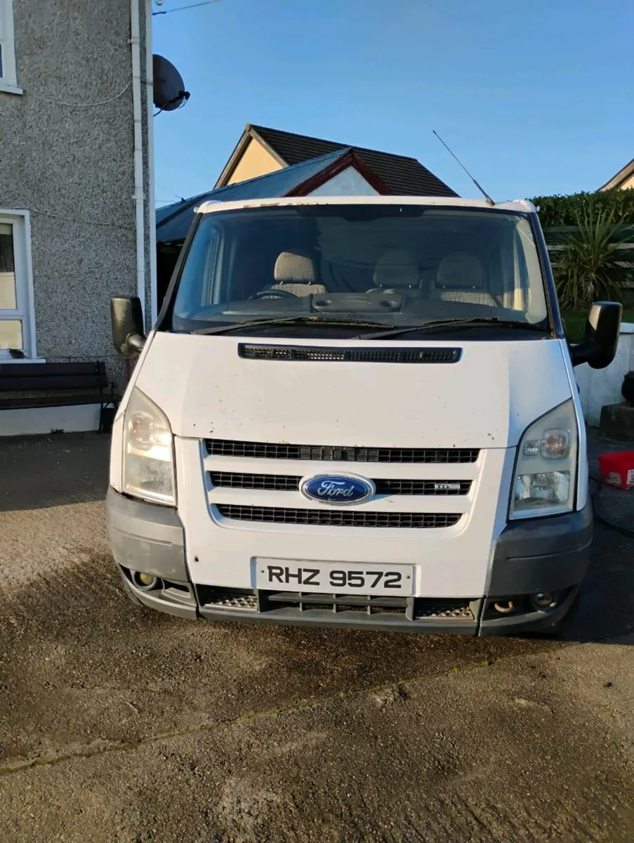 Transit van - Image 1