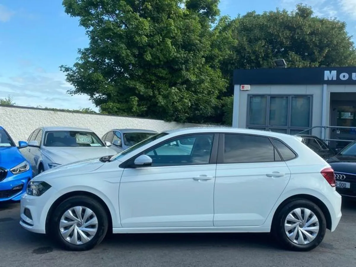 Volkswagen Polo Auto/low Mileage/car Play - Image 4