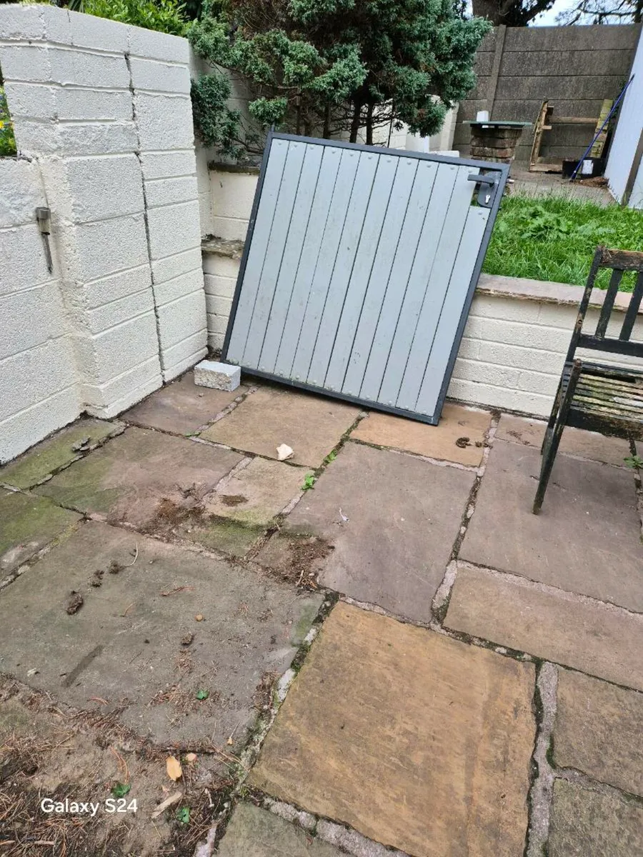 gate - Image 1