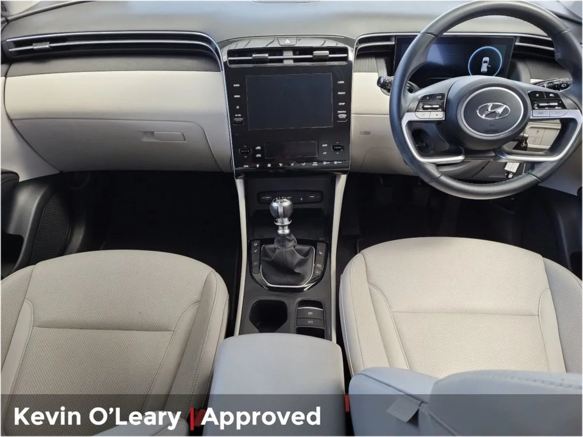 Hyundai Tucson 2WD Executive 1.6d - Image 3