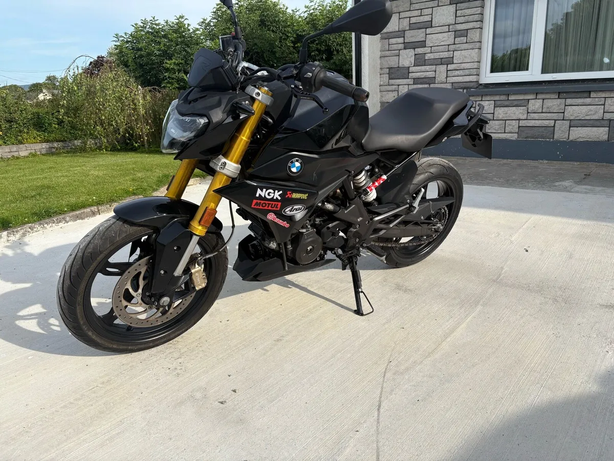 BMW G310R  310cc 2022 - Image 2