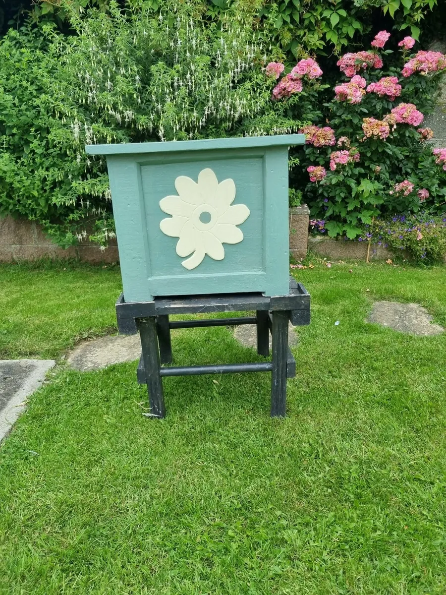 Garden planter - Image 3